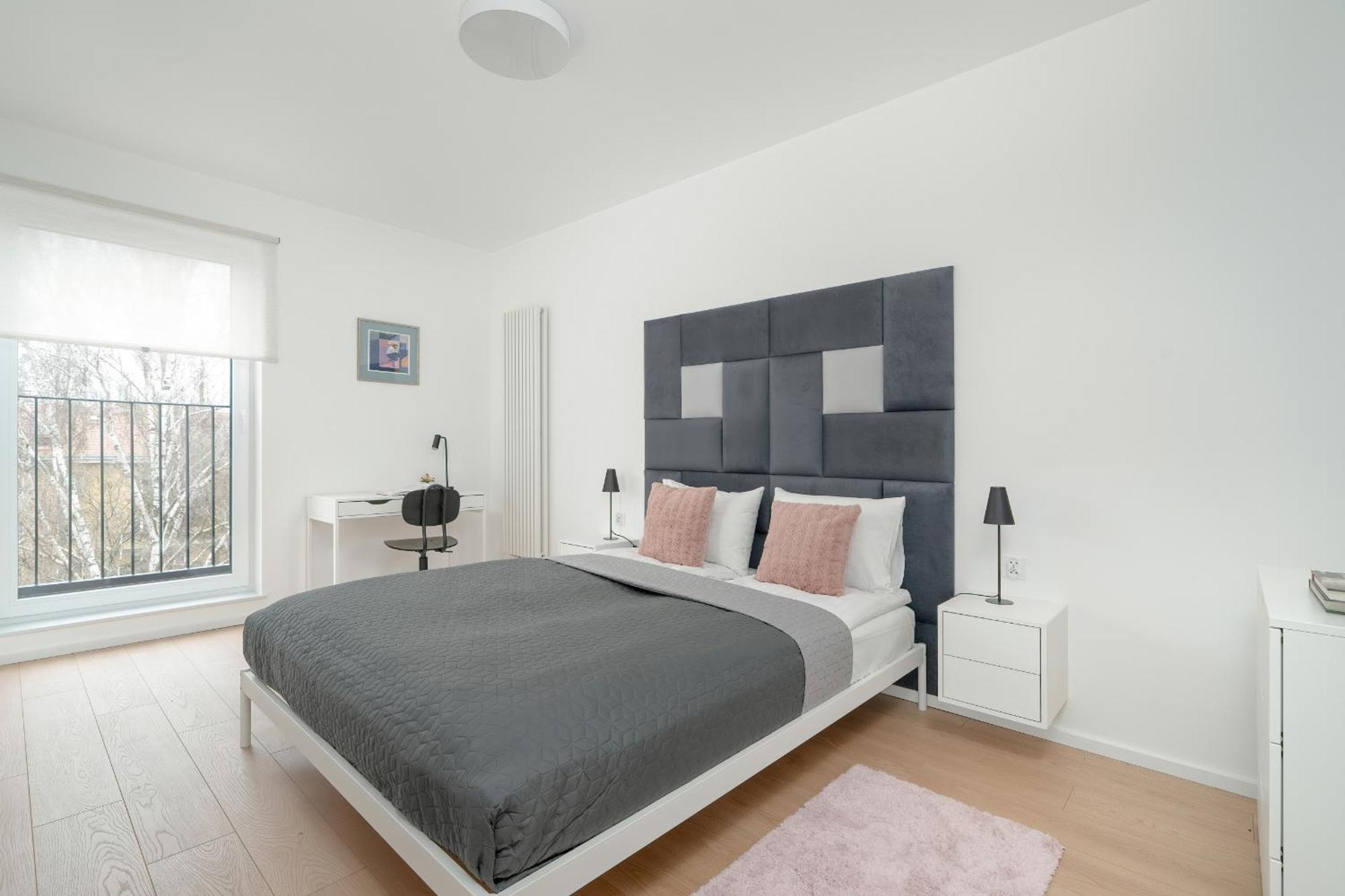 Spacious Apartment With Balcony By Rent Like Home Poznaň Exteriér fotografie