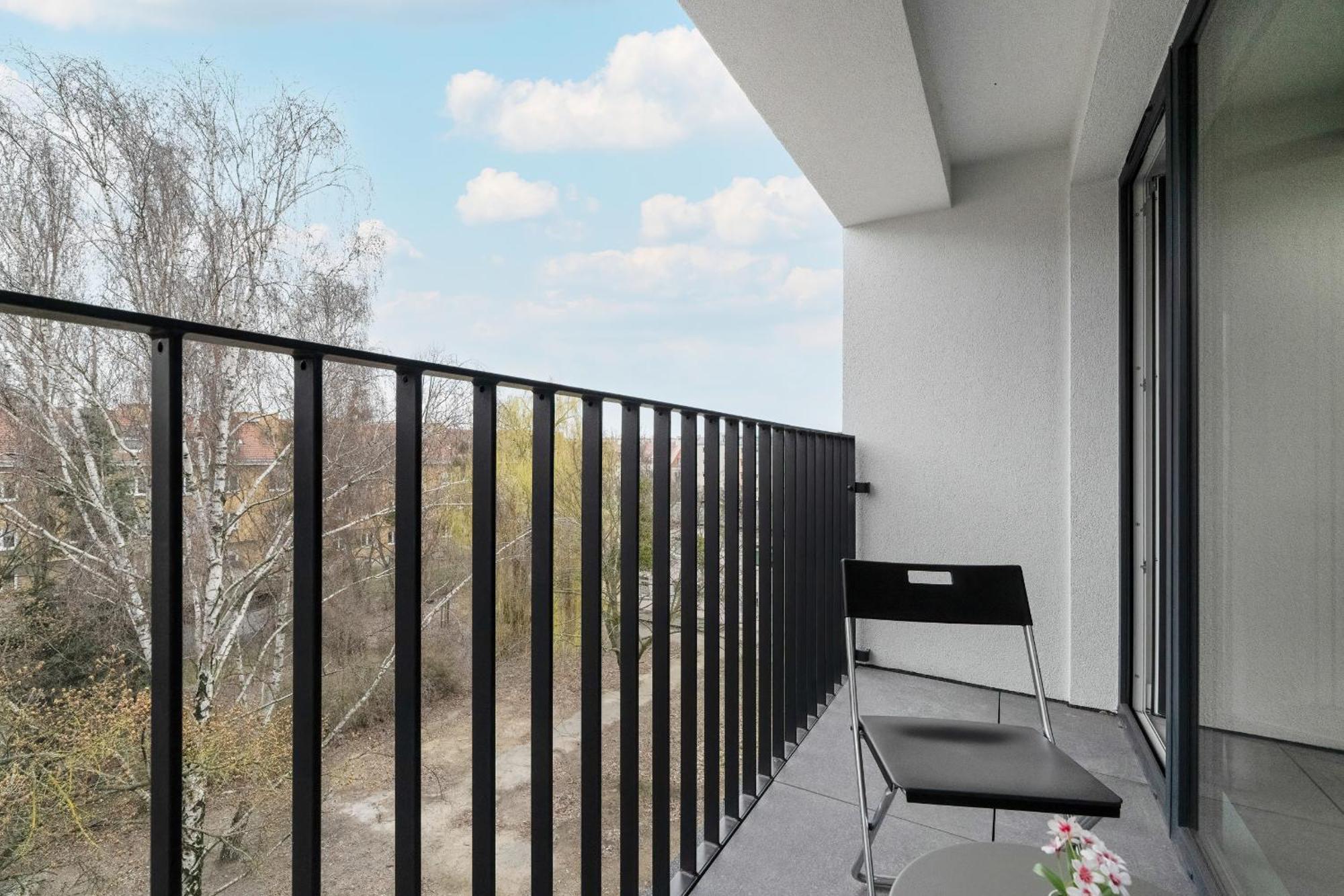Spacious Apartment With Balcony By Rent Like Home Poznaň Exteriér fotografie